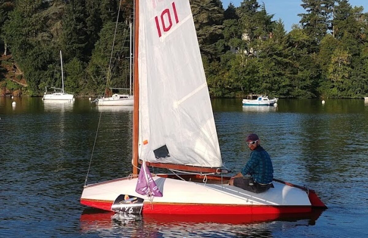 Moth nantais en navigation sur l'Erdre
